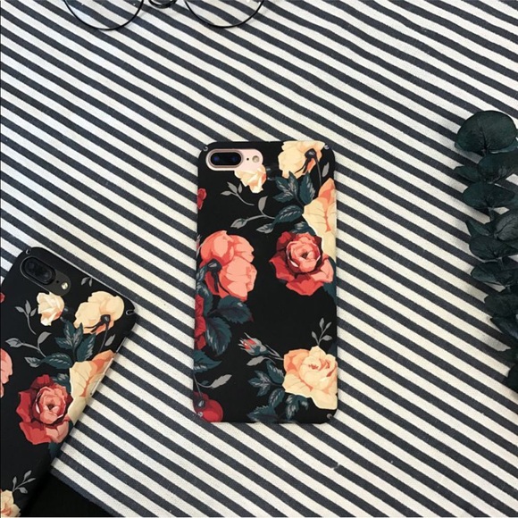 LAST ONE Black Floral Design iPhone Case - Picture 4 of 8